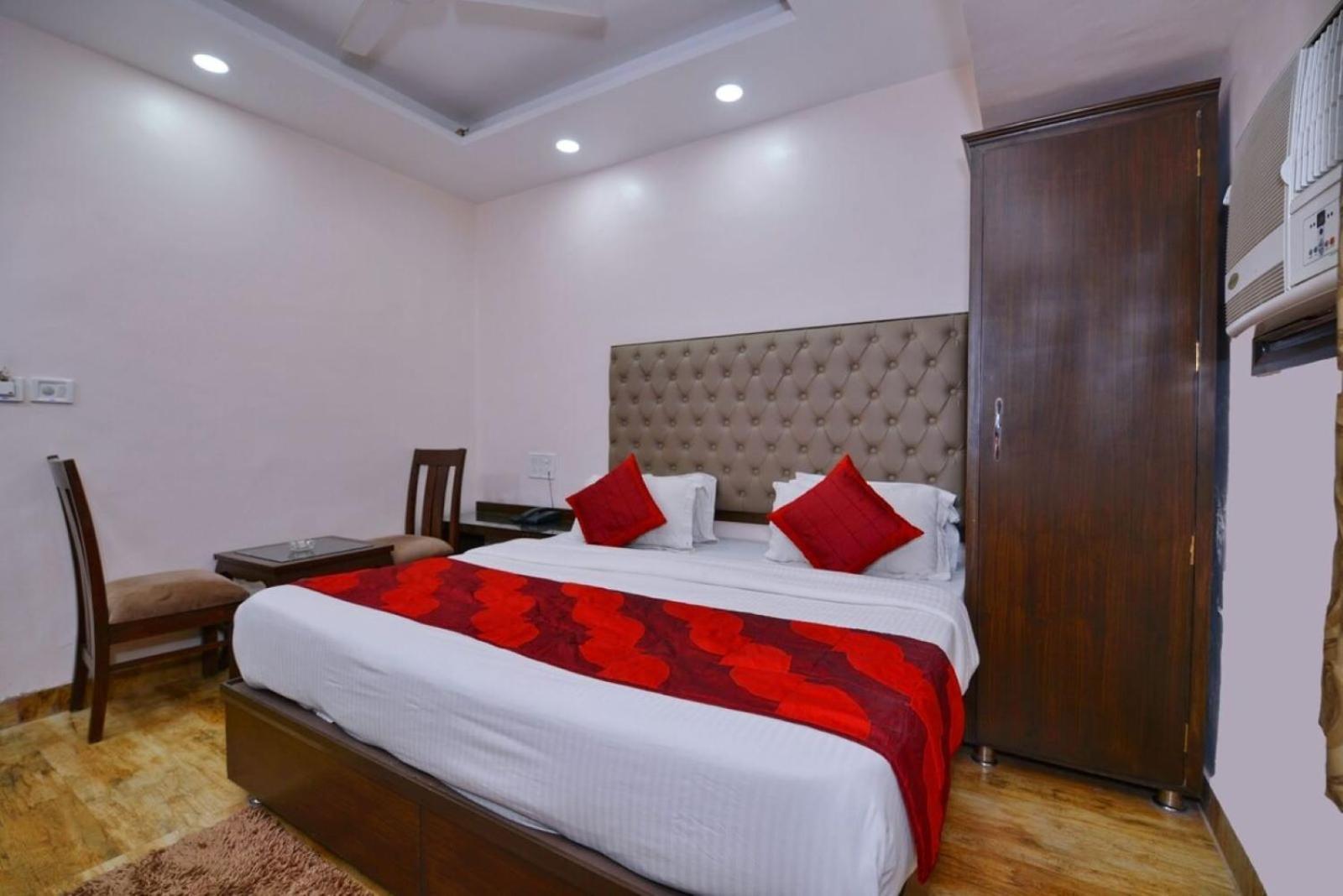 Hotel Keshew International Nueva Delhi Exterior foto